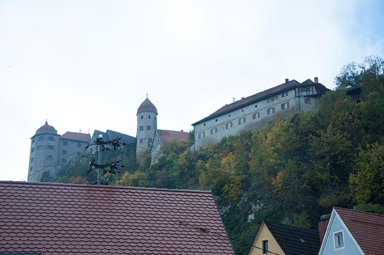 Hotel Gasthof Zum Goldenen Lamm Harburg  Esterno foto