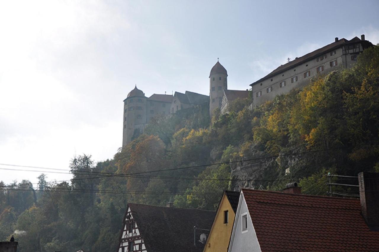 Hotel Gasthof Zum Goldenen Lamm Harburg  Esterno foto