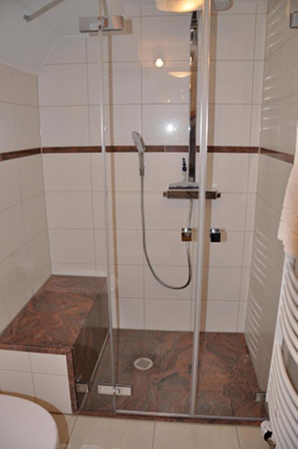 Hotel Gasthof Zum Goldenen Lamm Harburg  Esterno foto